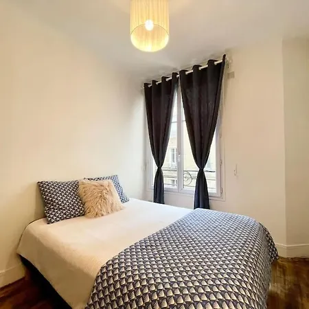 Parisian - Exhibition Park Apartment